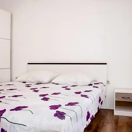 Toc Apartment *
